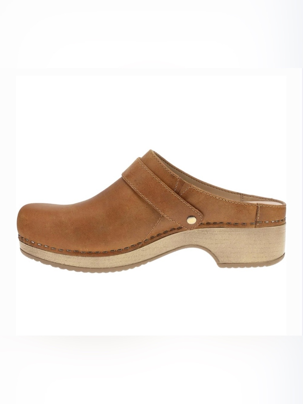 Dansko Baylor Women's Clogs Tan
Oiled Pull Up Leather
$154.95 size 37 US 6.5-7 - Picture 5 of 16